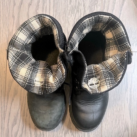 Timberland: Genuine Leather Boots - Picture 2 of 5